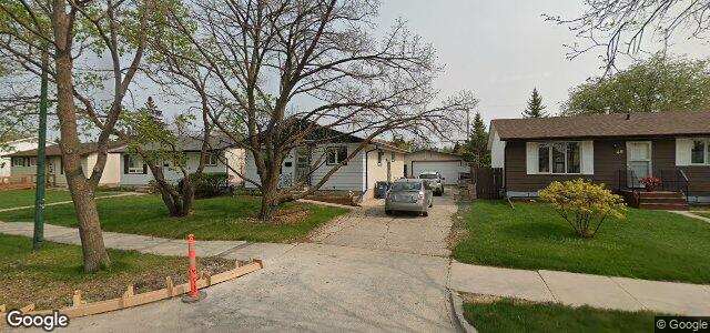 Larawan ng 52 Abbotsford Crescent sa Winnipeg, Manitoba