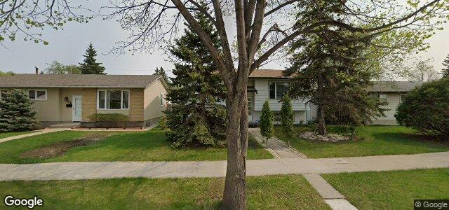 Larawan ng 64 Abbotsford Crescent sa Winnipeg, Manitoba
