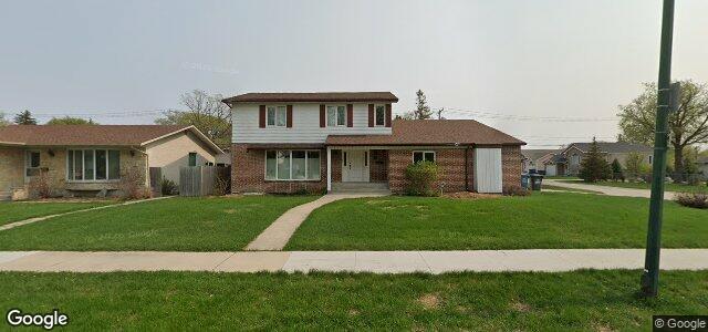 Larawan ng 72 Woodydell Avenue sa Winnipeg, Manitoba