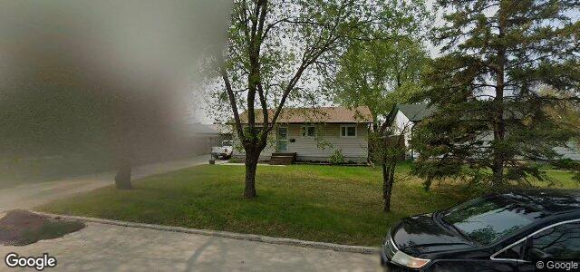 Larawan ng 73 Abbotsford Crescent sa Winnipeg, Manitoba