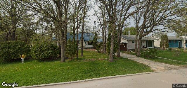 Larawan ng 75 Woodydell Avenue sa Winnipeg, Manitoba