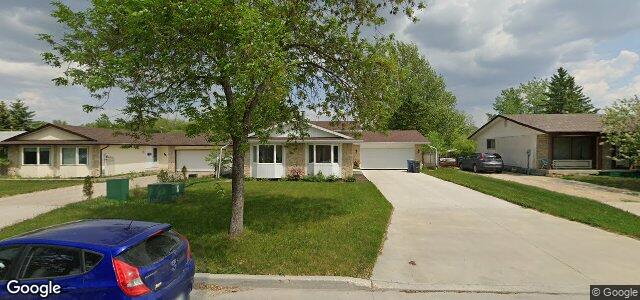 Larawan ng 10 Swan Lake Bay sa Winnipeg, Manitoba