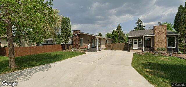 Larawan ng 103 Swan Lake Bay sa Winnipeg, Manitoba