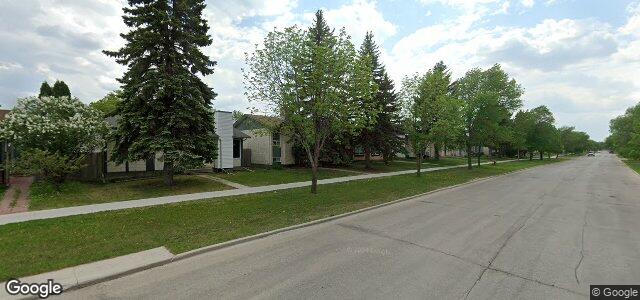 Larawan ng 1040 Chancellor Drive sa Winnipeg, Manitoba