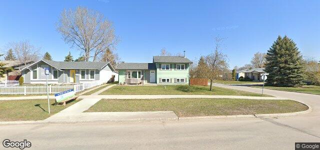Larawan ng 1071 Chancellor Drive sa Winnipeg, Manitoba