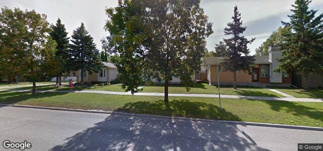 Larawan ng 1074 Chancellor Drive sa Winnipeg, Manitoba