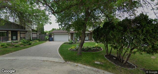 11 Lake Green Place（加拿大曼尼托巴省溫尼伯市）房屋照片