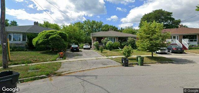 Larawan ng 11 Syracuse Crescent sa Winnipeg, Manitoba