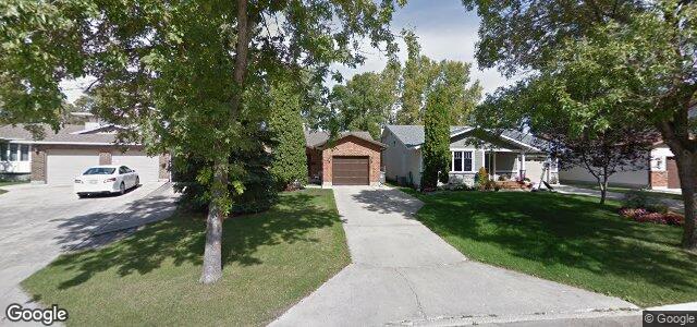 Larawan ng 114 Lake Grove Bay sa Winnipeg, Manitoba