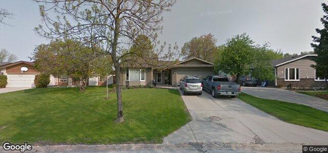 Larawan ng 114 Syracuse Crescent sa Winnipeg, Manitoba