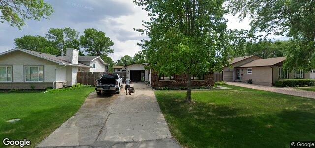 Larawan ng 119 Syracuse Crescent sa Winnipeg, Manitoba