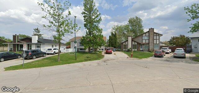 Larawan ng 12 Sandy Lake Place sa Winnipeg, Manitoba