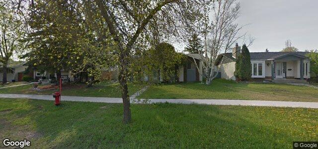 Larawan ng 1202 Chancellor Drive sa Winnipeg, Manitoba