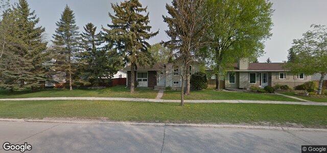 Larawan ng 1203 Chancellor Drive sa Winnipeg, Manitoba