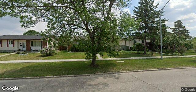 Larawan ng 1226 Chancellor Drive sa Winnipeg, Manitoba