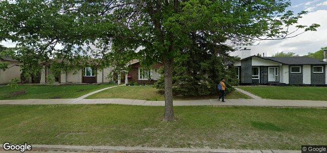 Larawan ng 1251 Chancellor Drive sa Winnipeg, Manitoba
