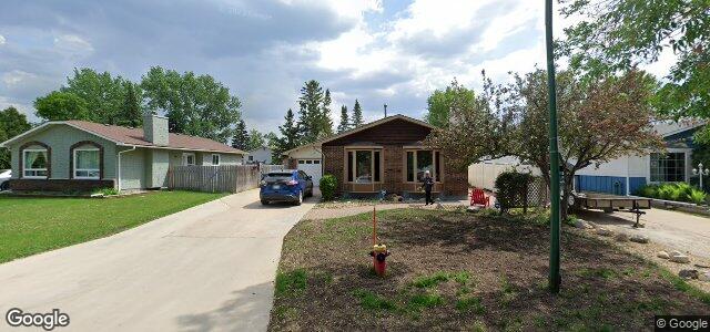 Larawan ng 131 Syracuse Crescent sa Winnipeg, Manitoba