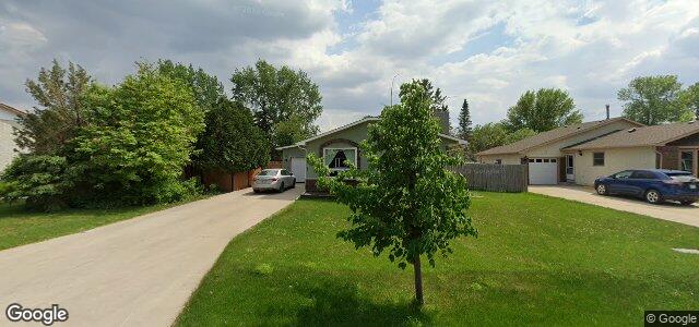 Larawan ng 137 Syracuse Crescent sa Winnipeg, Manitoba