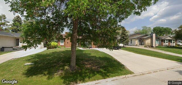 Larawan ng 14 Lake Albrin Bay sa Winnipeg, Manitoba