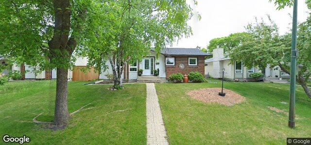 Larawan ng 14 Lakedale Place sa Winnipeg, Manitoba