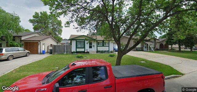 Larawan ng 14 Syracuse Crescent sa Winnipeg, Manitoba