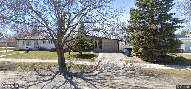 Larawan ng 1421 Chancellor Drive sa Winnipeg, Manitoba