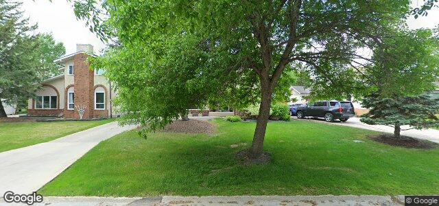 Larawan ng 15 Lakedale Place sa Winnipeg, Manitoba