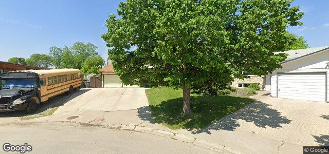 Larawan ng 15 Lakelea Place sa Winnipeg, Manitoba
