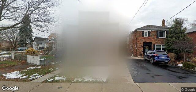 Larawan ng 15 West Lake Crescent sa Winnipeg, Manitoba