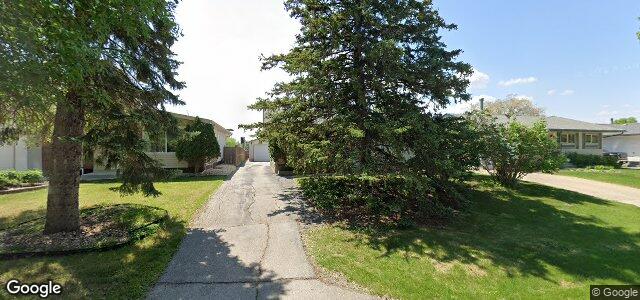 Larawan ng 1615 Chancellor Drive sa Winnipeg, Manitoba