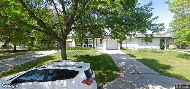 Larawan ng 1698 Chancellor Drive sa Winnipeg, Manitoba