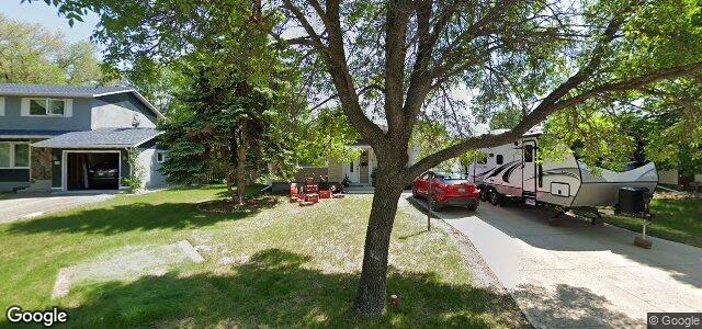 Larawan ng 1735 Chancellor Drive sa Winnipeg, Manitoba