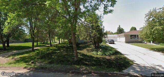 Larawan ng 1780 Chancellor Drive sa Winnipeg, Manitoba