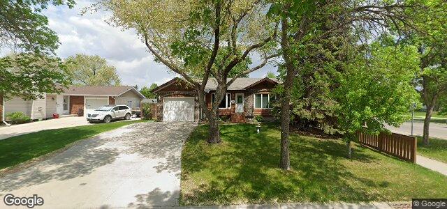 Larawan ng 2 Lake Albrin Bay sa Winnipeg, Manitoba