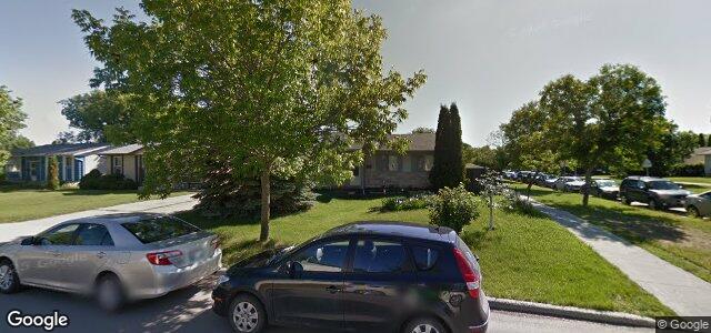 Larawan ng 2 Lake Grove Bay sa Winnipeg, Manitoba