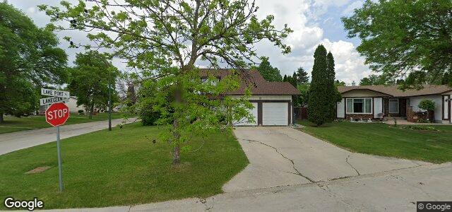 Larawan ng 2 Lake Port Place sa Winnipeg, Manitoba