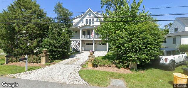 Larawan ng 23 East Lake Drive sa Winnipeg, Manitoba