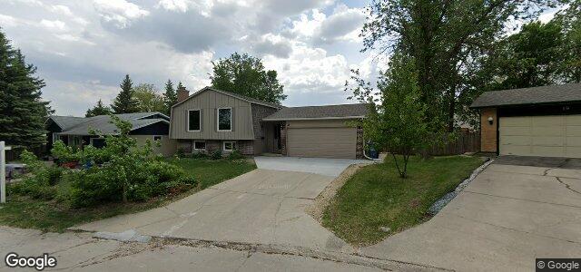 Photo of 23 Lake Green Place in Winnipeg, Manitoba