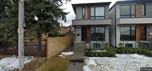 Larawan ng 26 West Lake Crescent sa Winnipeg, Manitoba