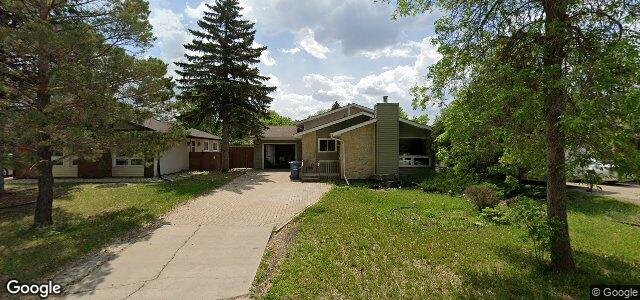 Photo of 27 Lake Albrin Bay in Winnipeg, Manitoba
