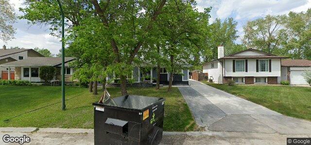 Larawan ng 27 Lake Island Crescent sa Winnipeg, Manitoba