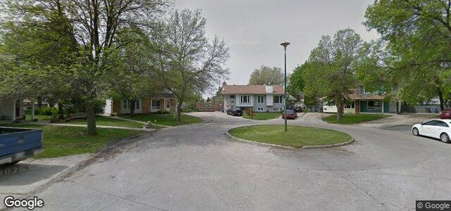 Larawan ng 27 Lake Village Road sa Winnipeg, Manitoba