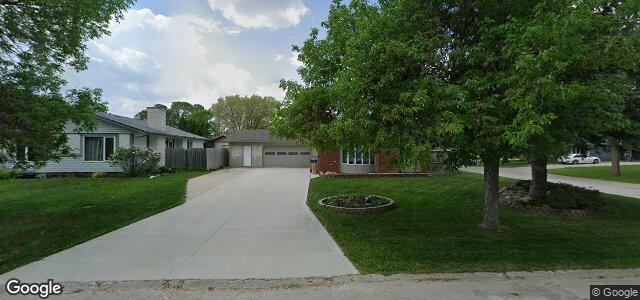 Larawan ng 3 Lakedale Place sa Winnipeg, Manitoba