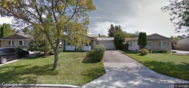 Larawan ng 30 Lake Grove Bay sa Winnipeg, Manitoba