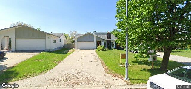 Larawan ng 30 Montclair Bay sa Winnipeg, Manitoba