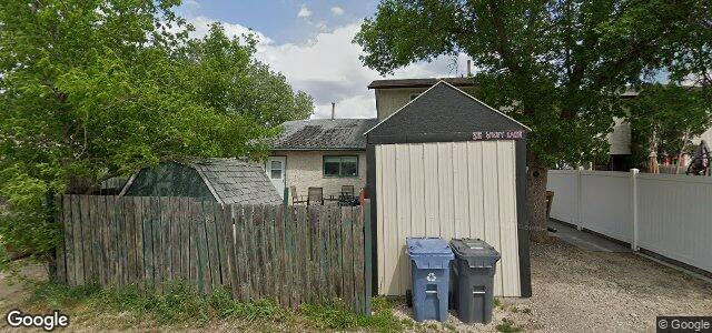 Larawan ng 33 West Lake Crescent sa Winnipeg, Manitoba