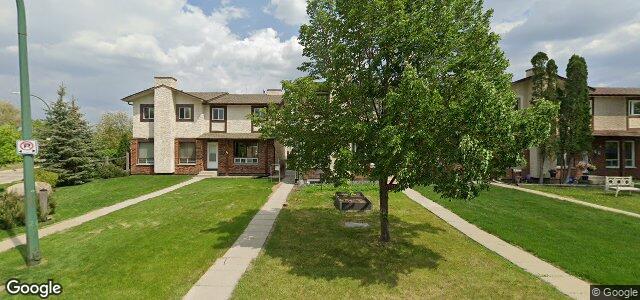 Larawan ng 34 Blue Lake Bay sa Winnipeg, Manitoba