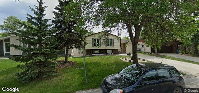 Larawan ng 34 Lake Island Crescent sa Winnipeg, Manitoba