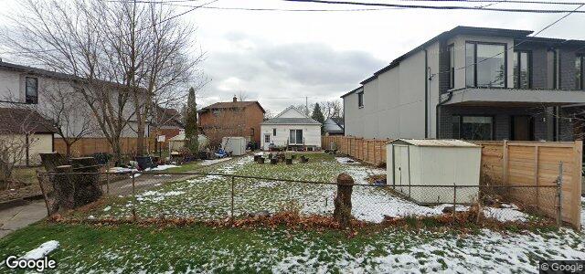 Larawan ng 36 West Lake Crescent sa Winnipeg, Manitoba