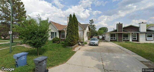 Photo of 4 Sandy Lake Place in Winnipeg, Manitoba